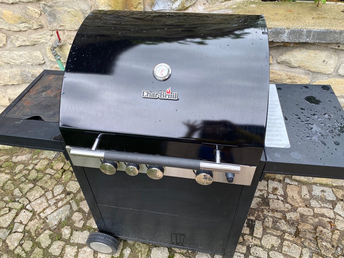 Zahradní gril Char-broil