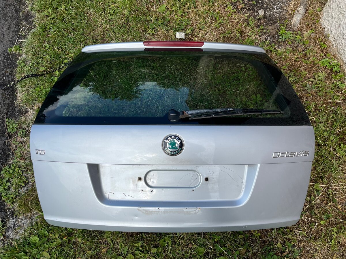 Zadni kufr skoda octavia 2