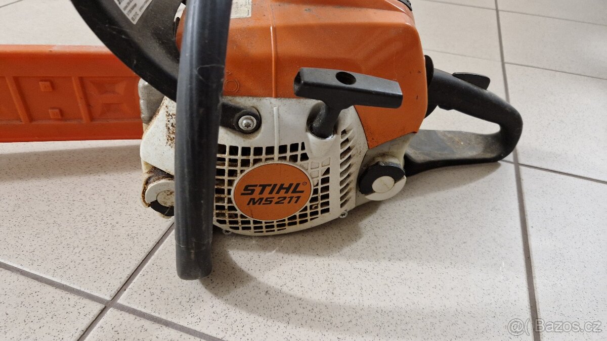 Motorova pila Stihl MS211