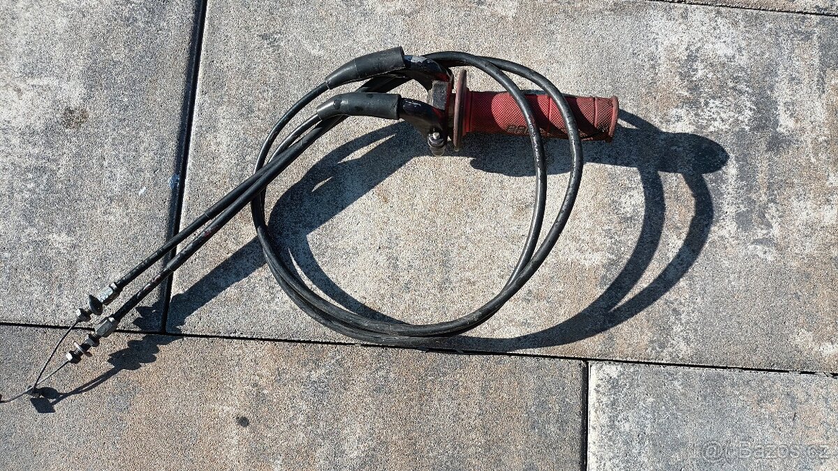 Potbike, dirtbike, cross - stupačky a dvojrychlopal