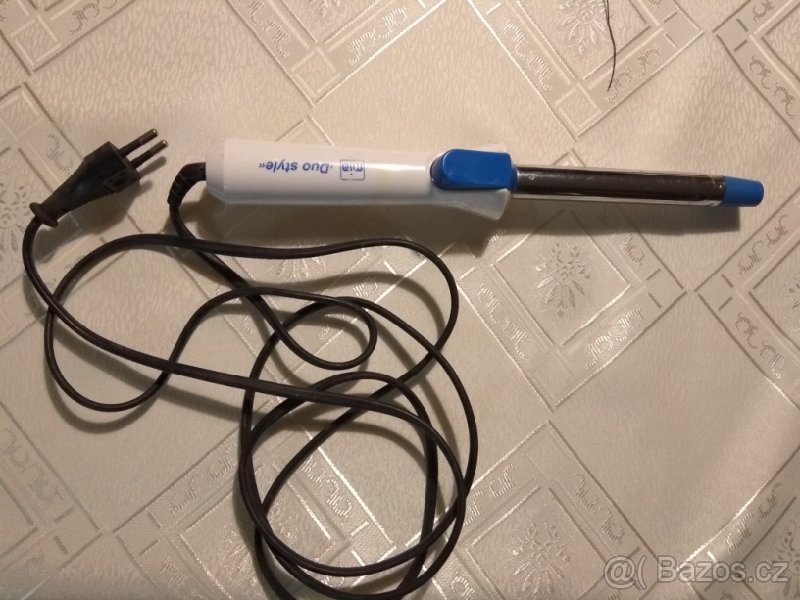Elektrická kulma na vlasy.