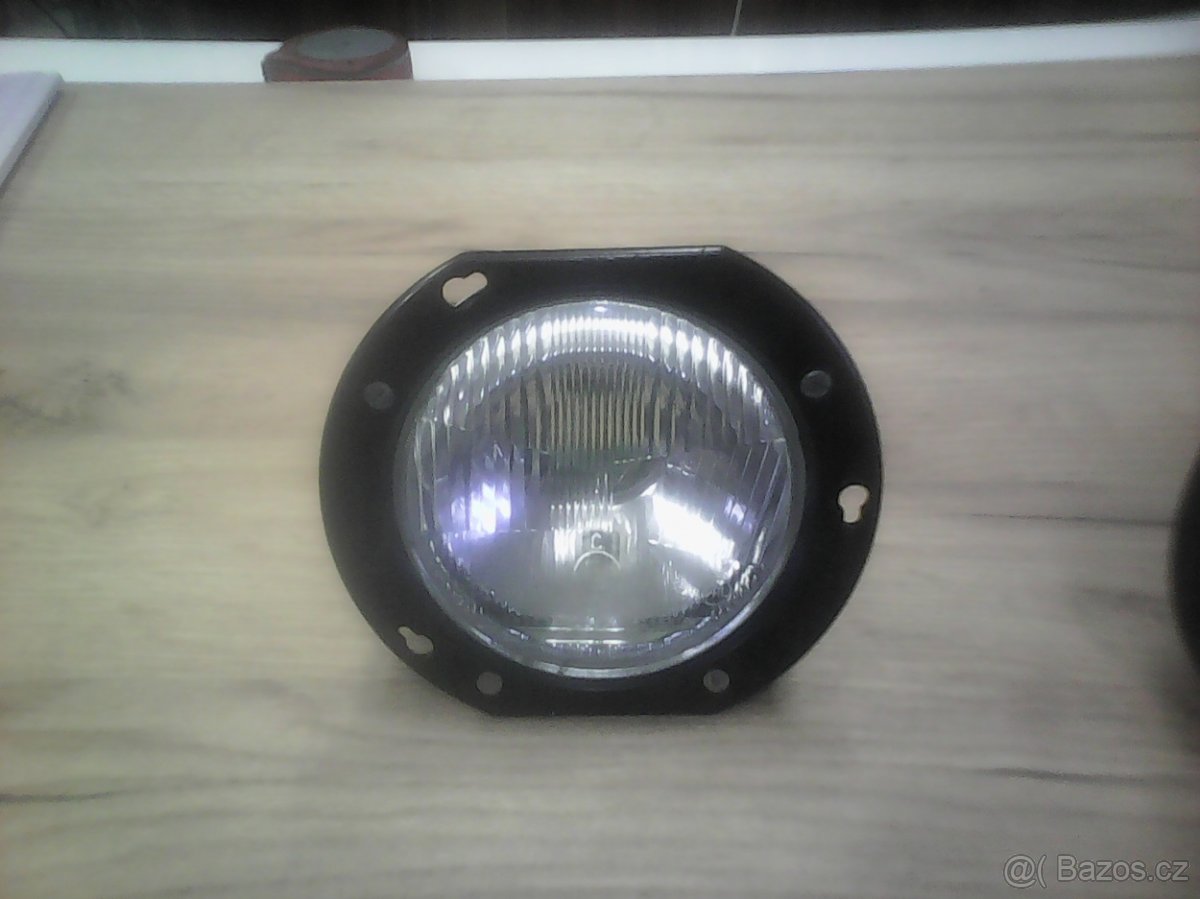 Světlo na Malotraktor MT 8-132.rok v.88-95 a Zetor crystal