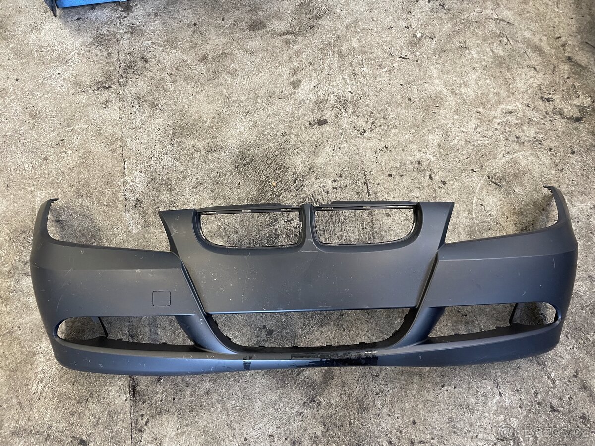 Přední nárazník BMW E90/E91 + mlhovky a mřížky, ledvinky