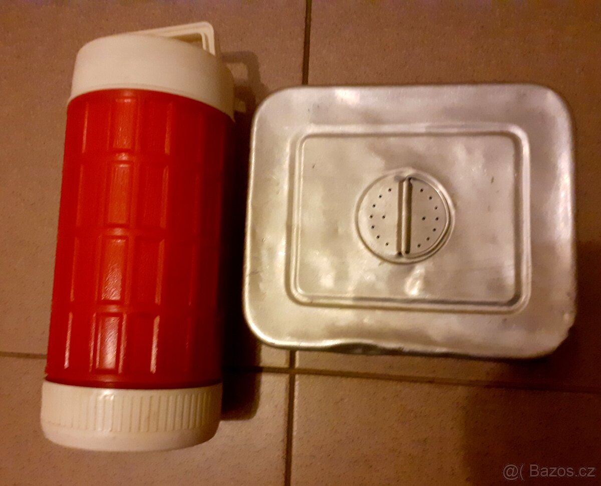 Doza a termoska, retro