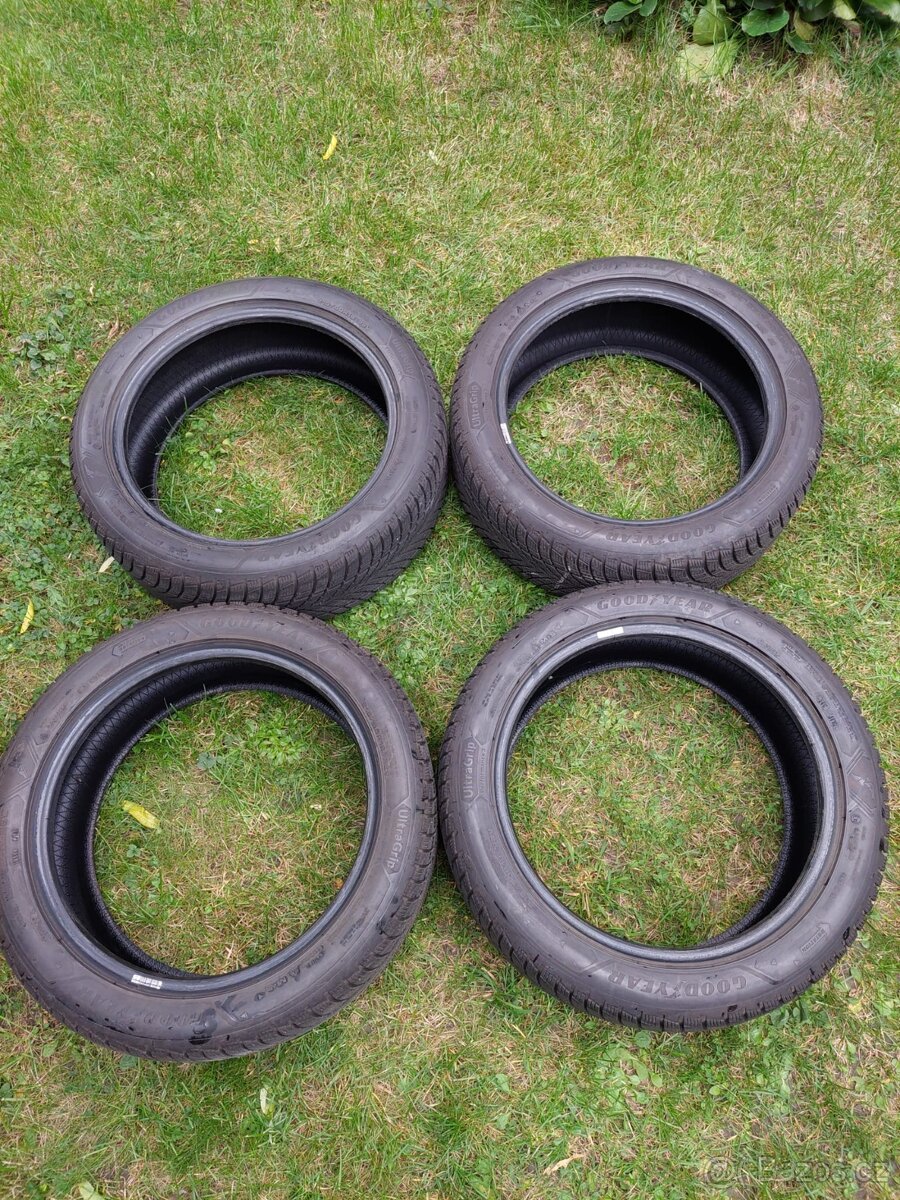 4x Pneu 215/50 R18 Goodyear UltraGrip Performance 3  (TOP)