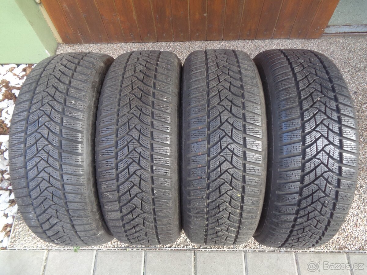 Zimní pneu 205/60/16 R16 Dunlop