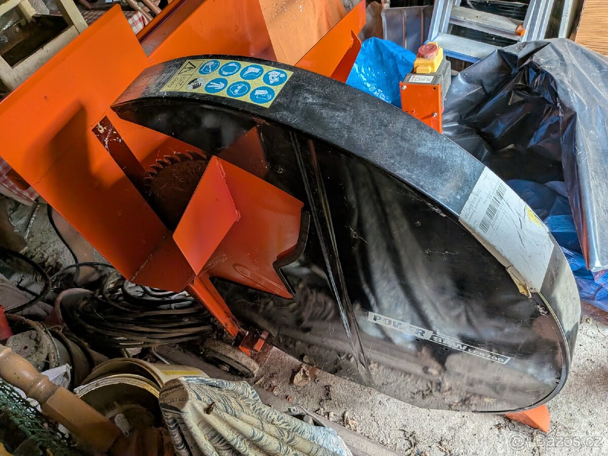 Kolíbková pila LCS 700