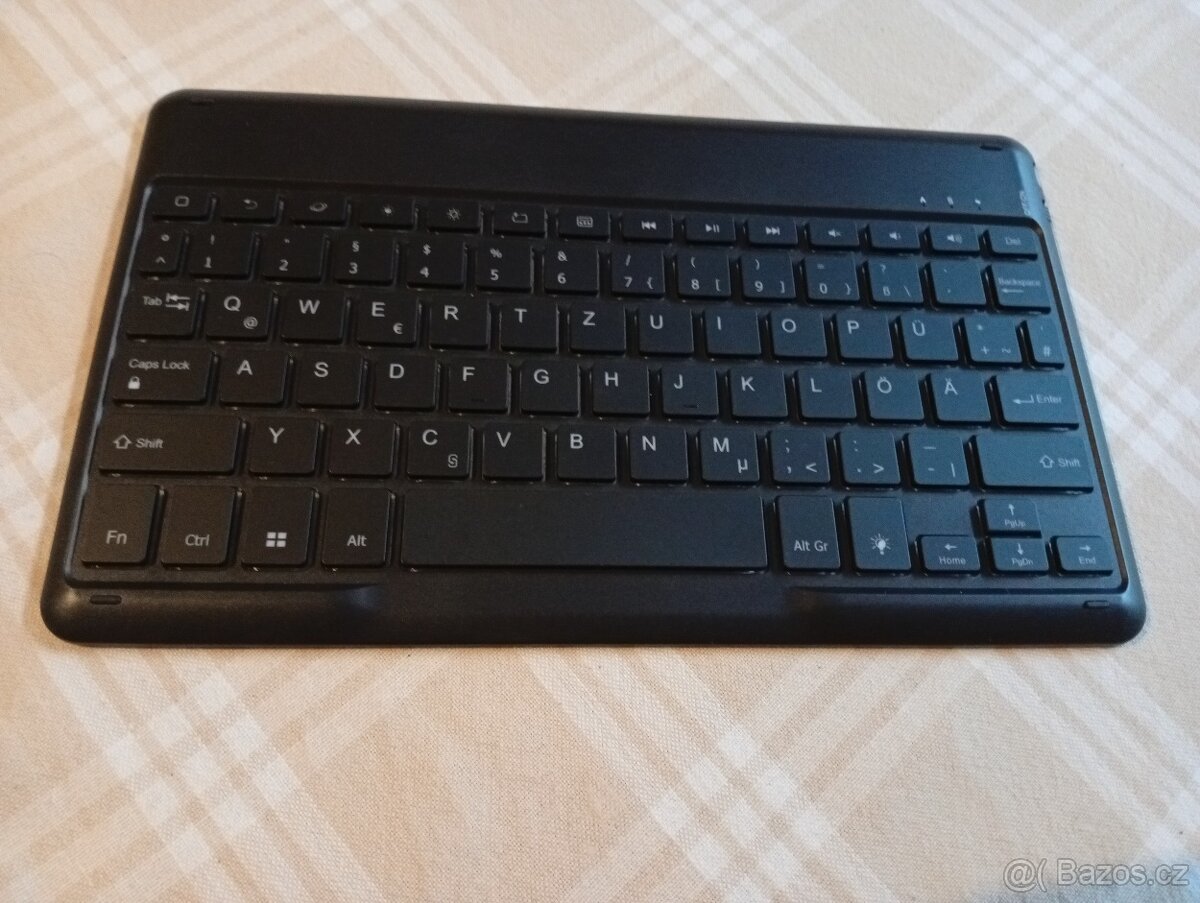 Bluetooth mini klávesnice