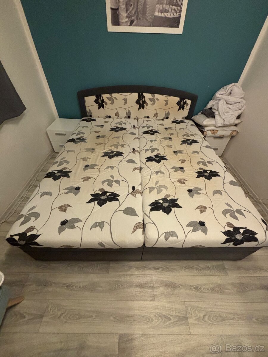 Čalouněná postel 180x200