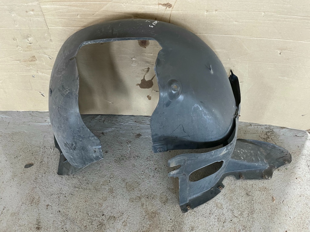 VW GOLF 5 - 1K - 2003-2009 - nadkolí horní + spodní LP