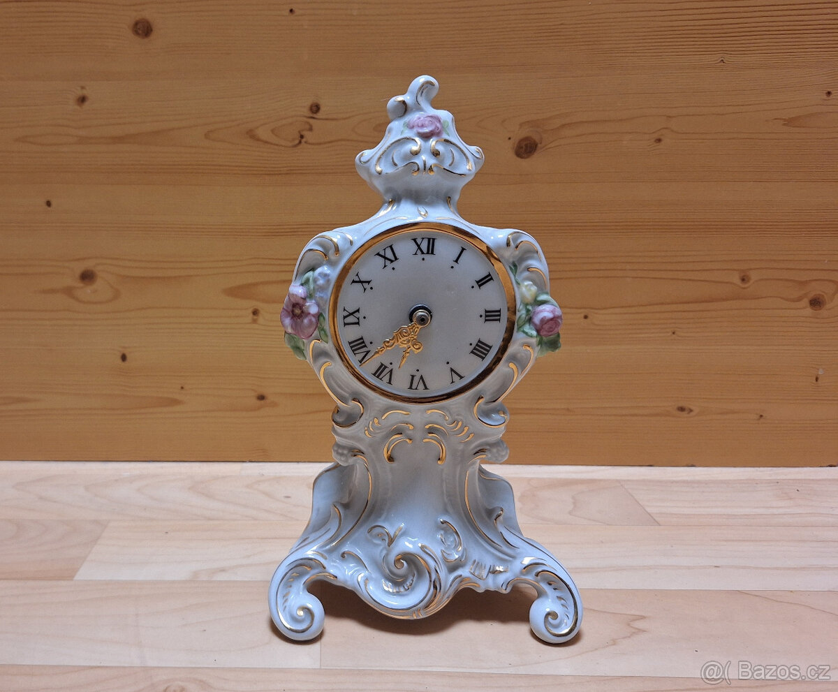 porcelánové hodiny Royal Dux- Belinda