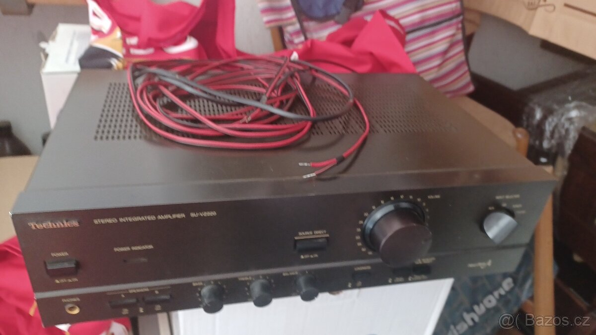 Zesilovač Technics