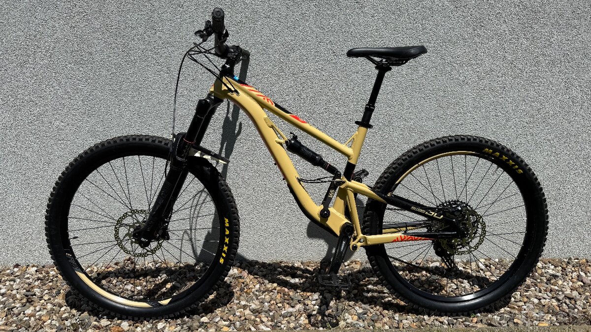 Horské kolo / enduro Kellys Swag 30 (model 2020)