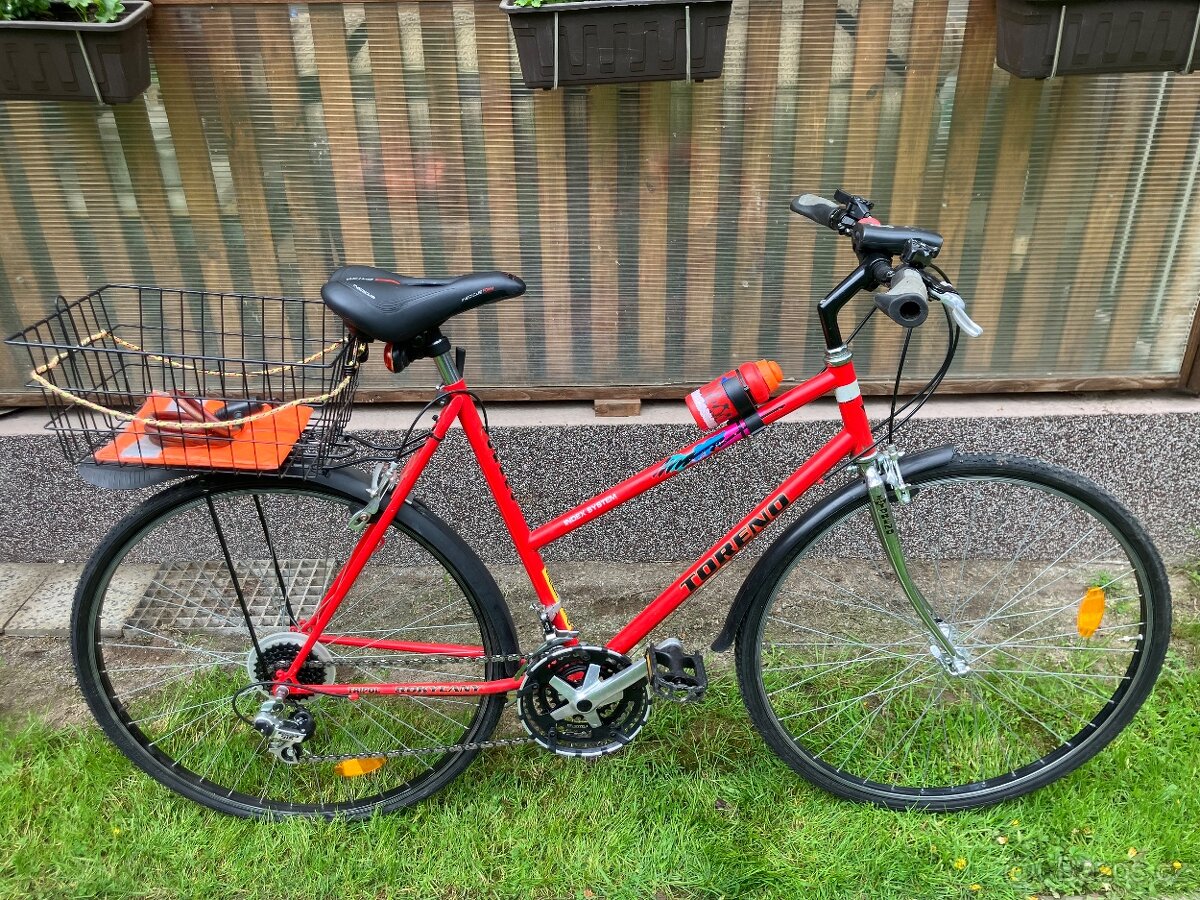 Dámské trekové kolo