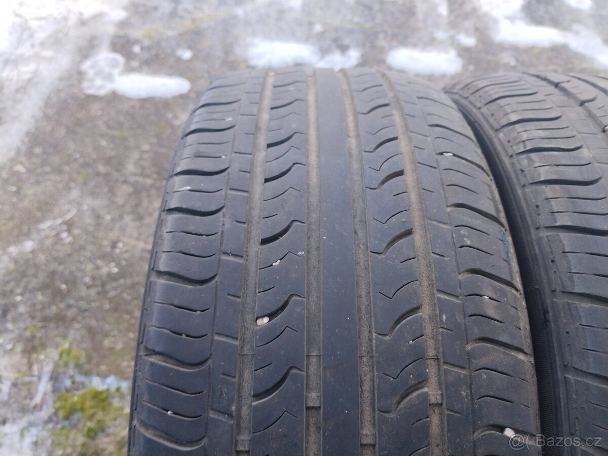 215/55 R 17 Evergreen
