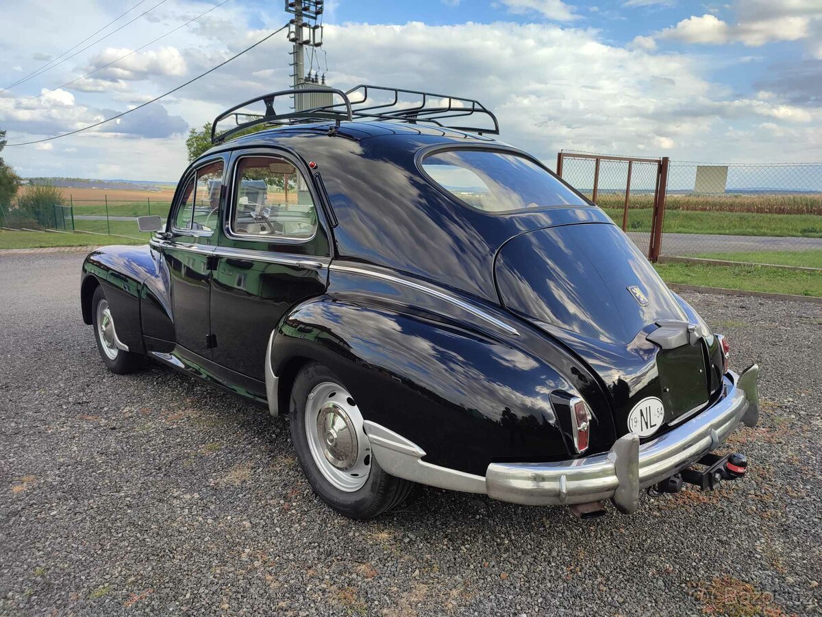 Peugeot 203 rok 1954