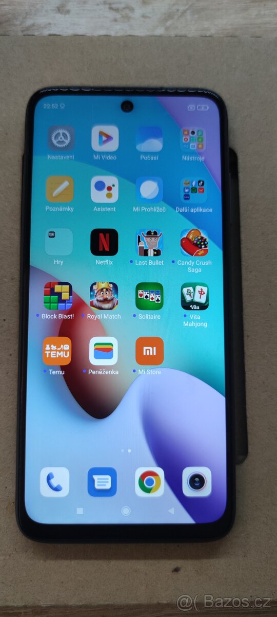 Xiaomi Redmi 10 2022 spolehlivý pěkný mobil