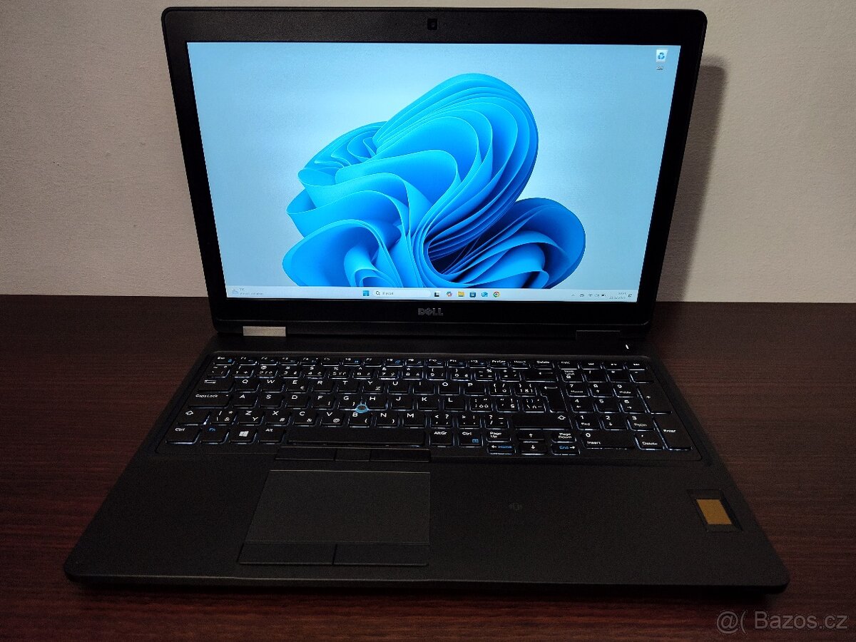 podsvícený Dell 5591,Nvidia,i7-6core-4,3GHz,512Gb M.2,Top