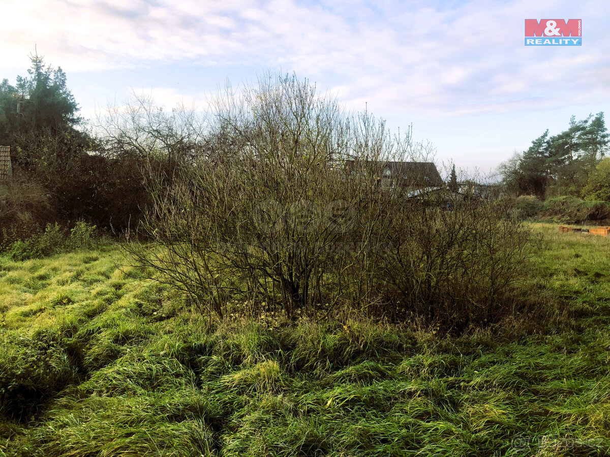 Prodej pozemku k bydlení, 1702 m², Ostrá