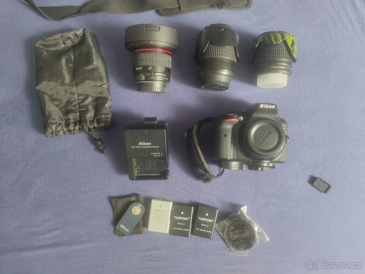 Nikon D5300 + 3 objektivy a další příslušenství