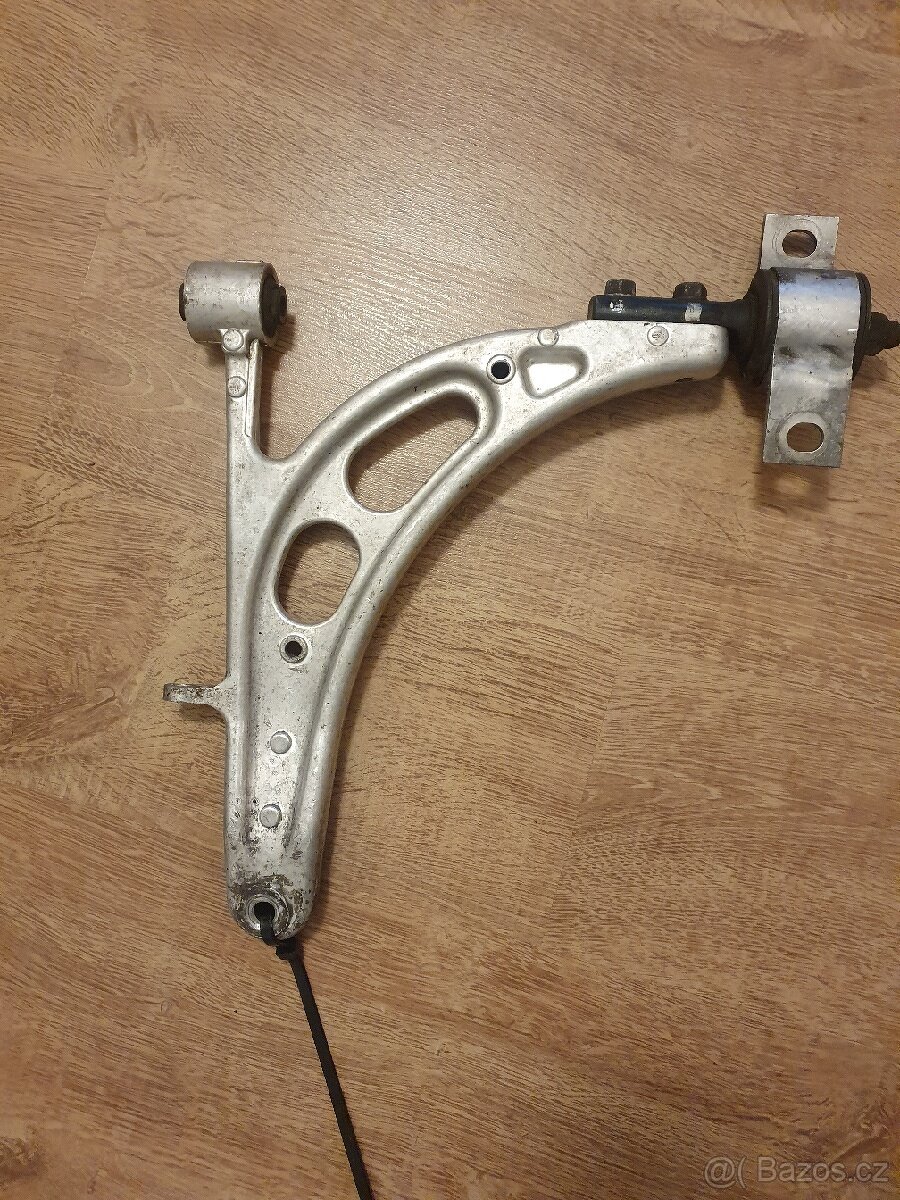 Rameno pravé přední Subaru Impreza STi GD