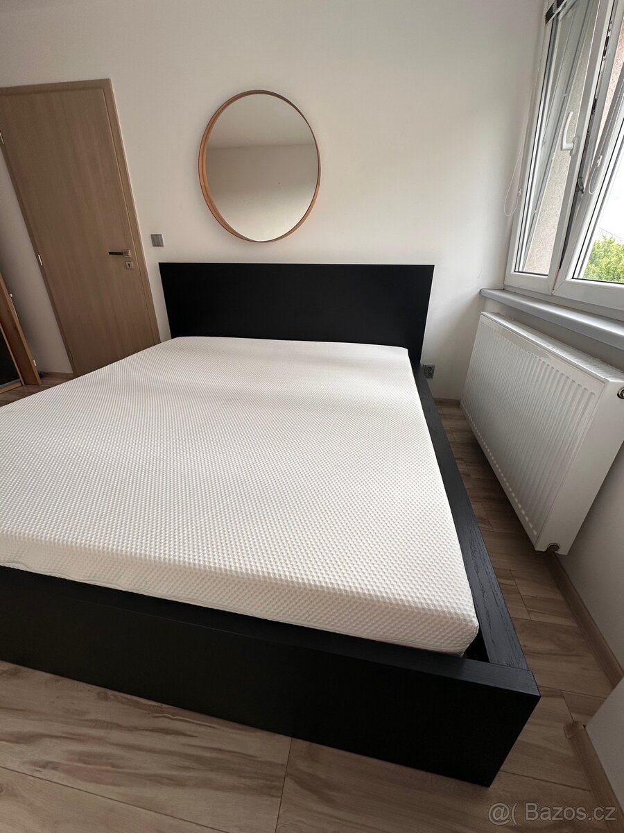 Postel Malm IKEA 180 cm