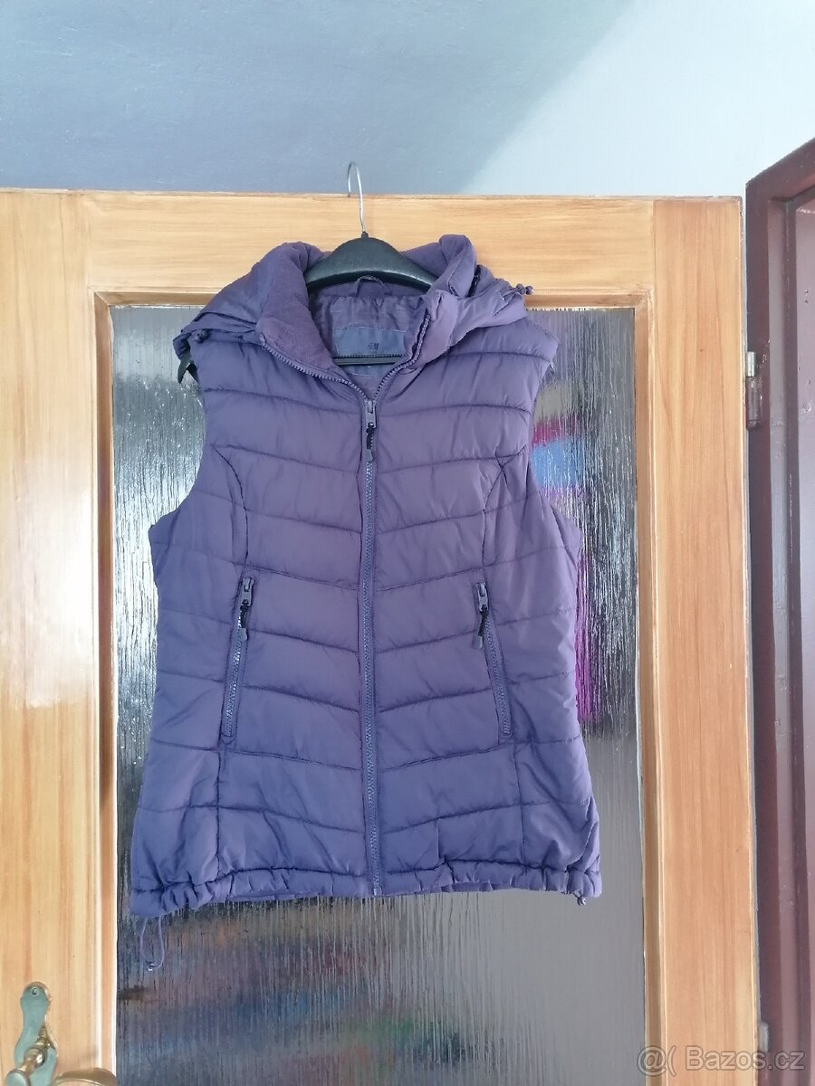 Dámská vesta vel. 40 zn. HaM