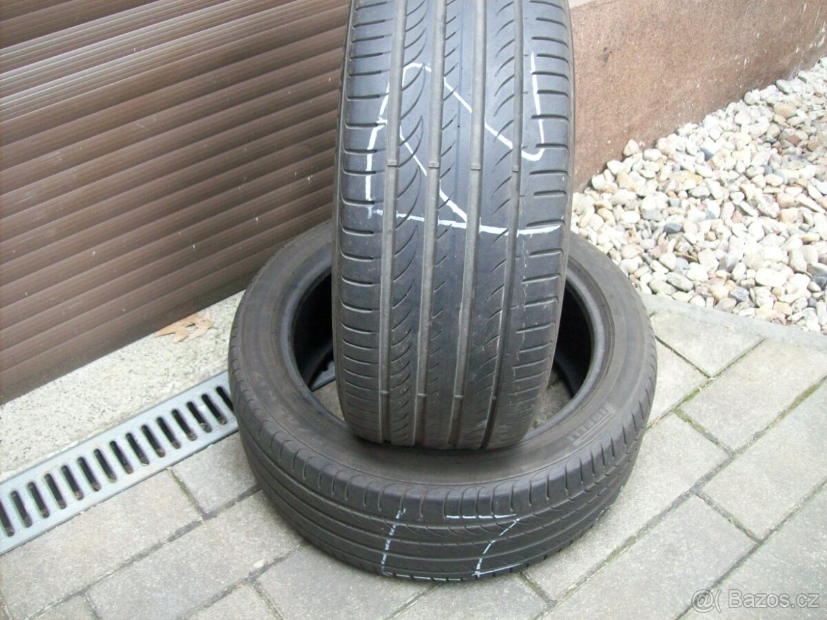 2ks PIRELLI Octavia RS Golf 225.45.17 94Y XL