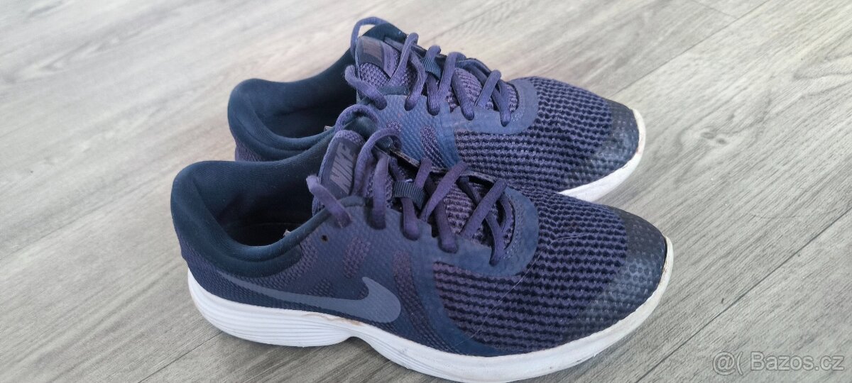 Tenisky Nike 38,5 TM modre