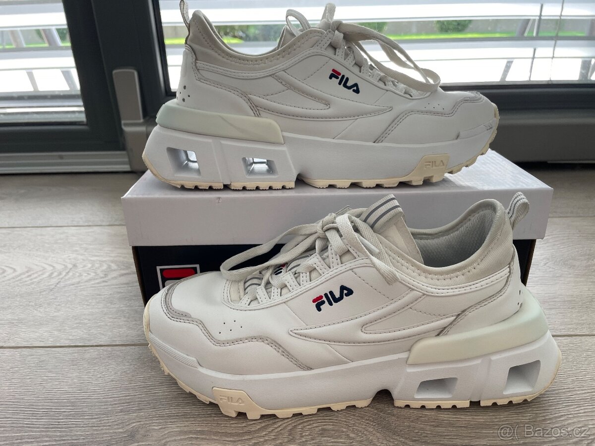 Bílé tenisky FILA vel. 40