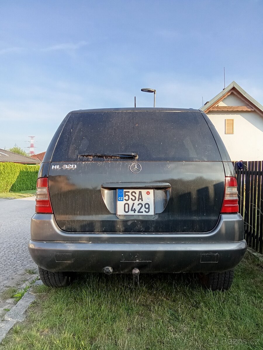 Mercedes Benz ml w163 320