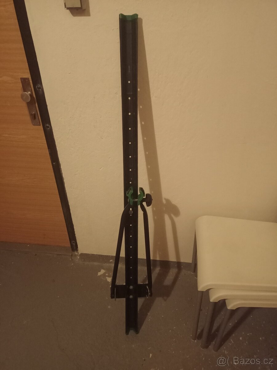 Střešní nosič na kolo + příčníky