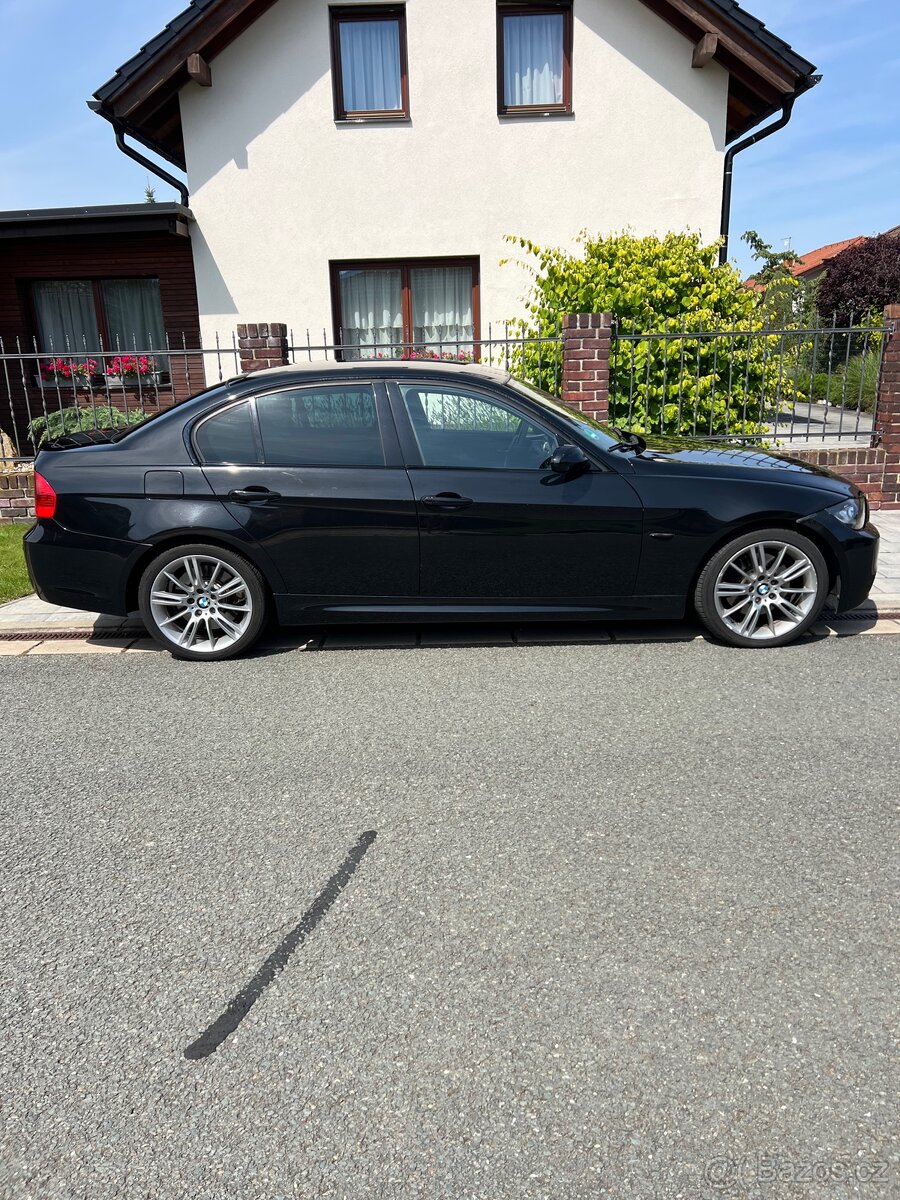 BMW E90 330xd 170kW - automat, M-paket