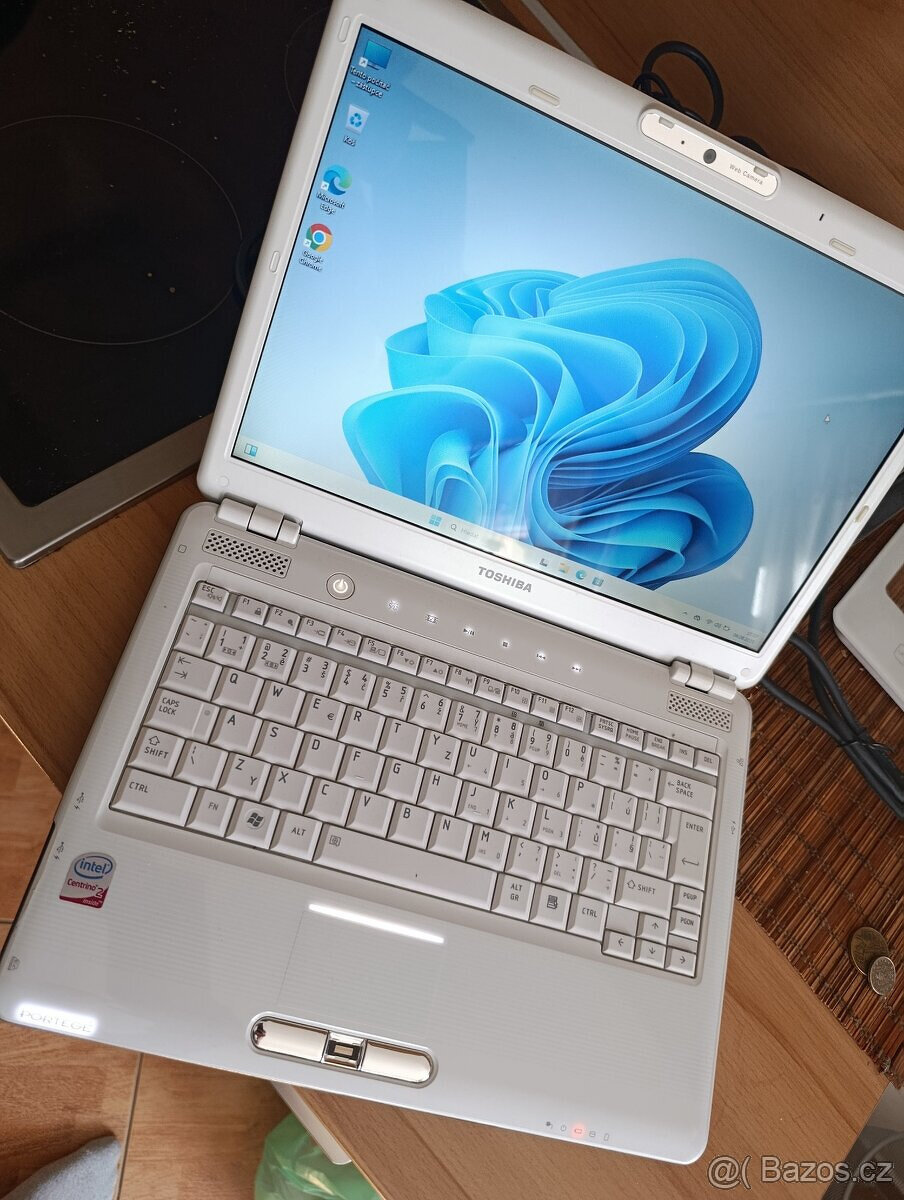 Toshiba / W11 / Core Duo Centrino / Intel SSD