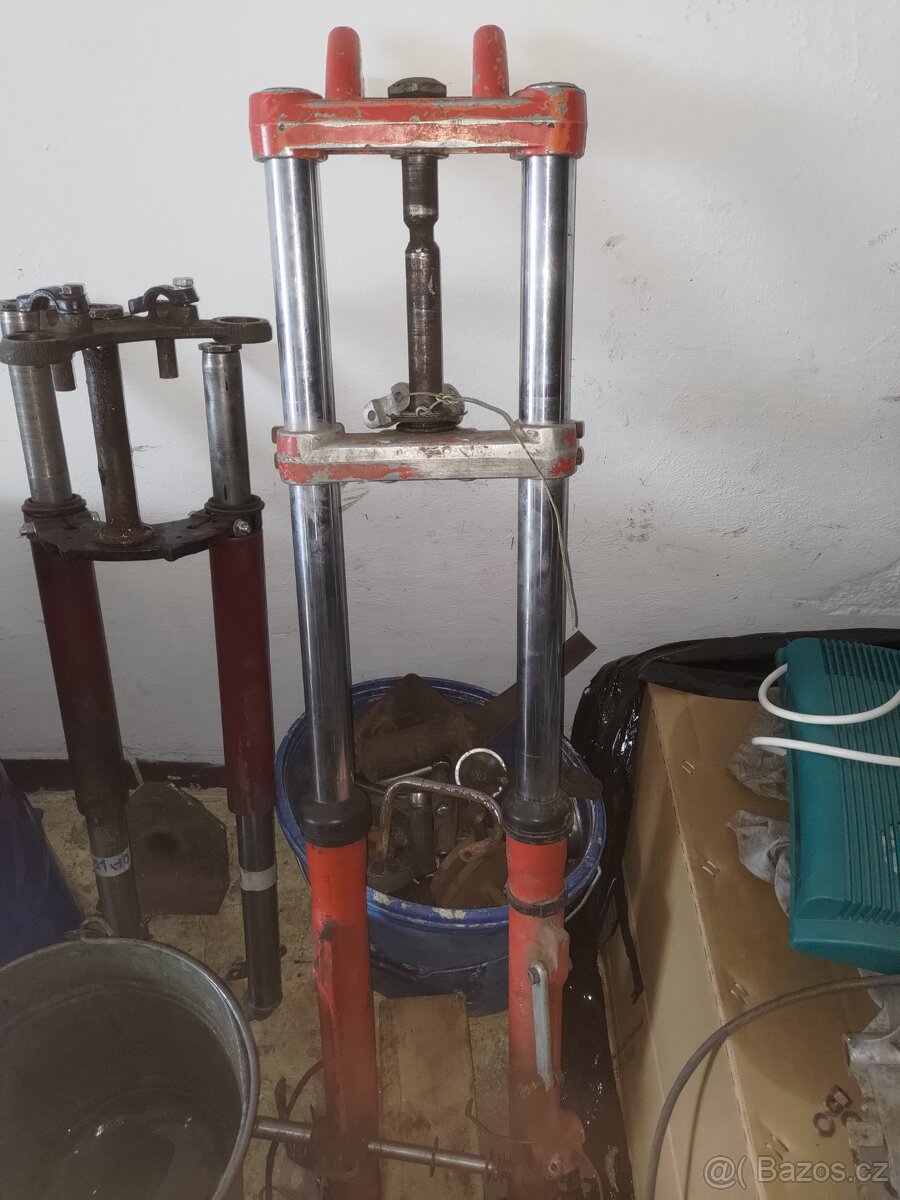 Tlumiče marzocchi 38mm,ČZ motokros,ČZ,Jawa tramvaj,KTM gs250