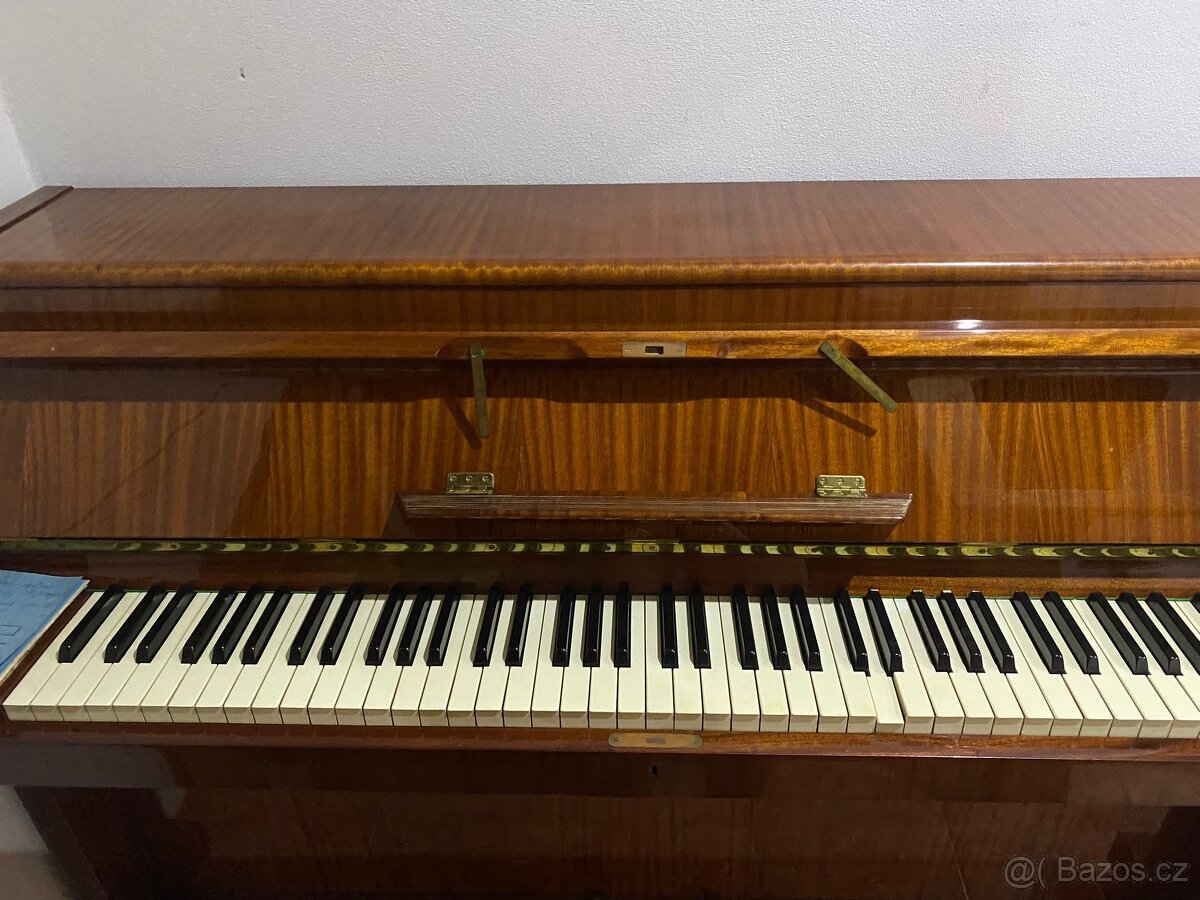 Piano Rösler