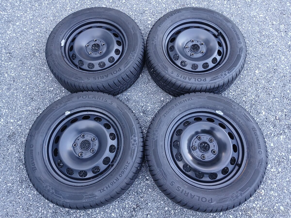 Pěkná zimní kola Škoda Karog 215/60/16, vzorek 8mm