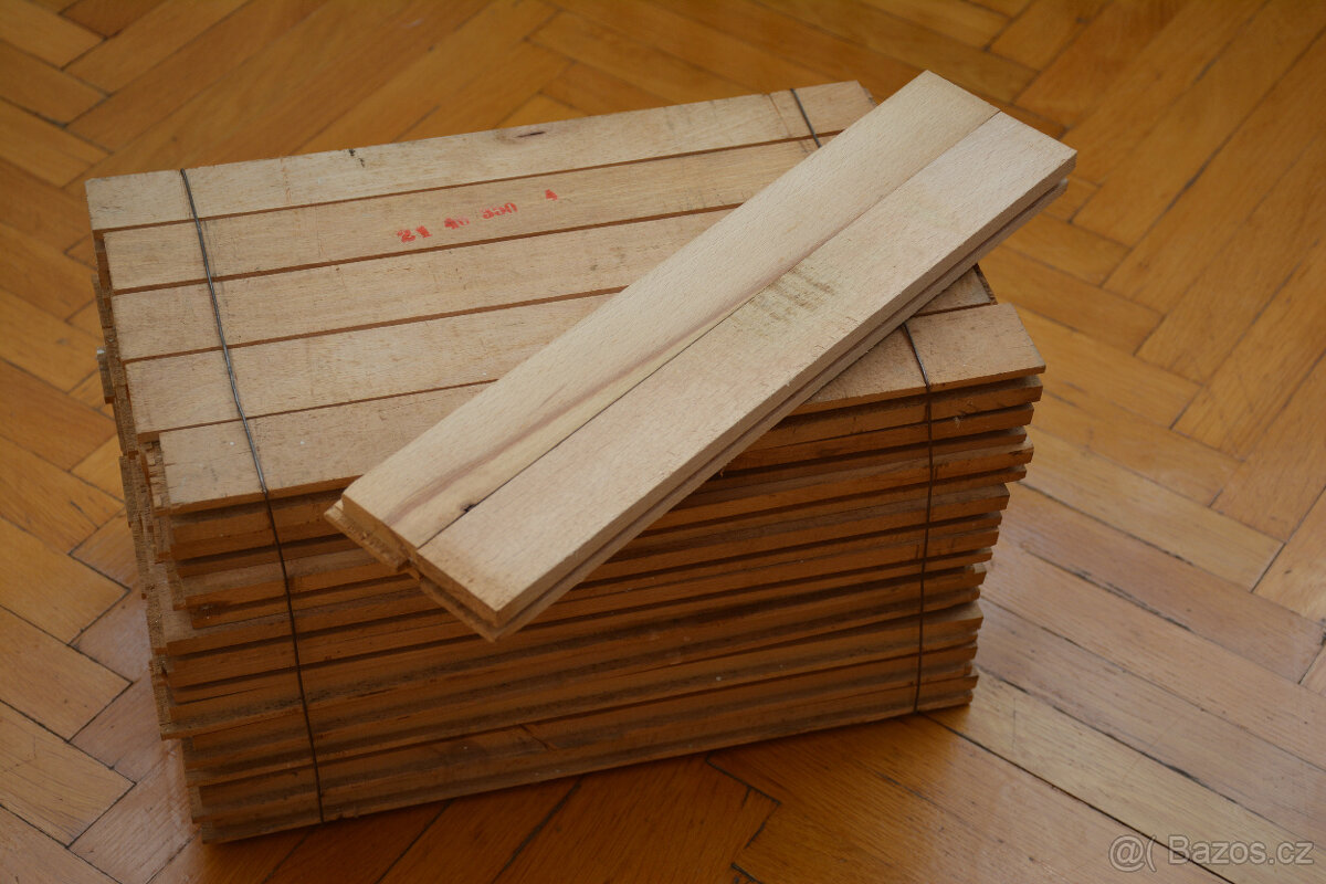 Nabízím dubové parkety, prodám.