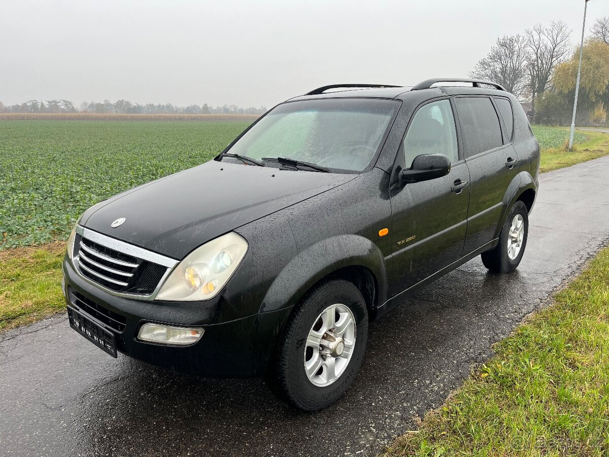 Ssangyong Rexton 2.9 TD manual bez koroze