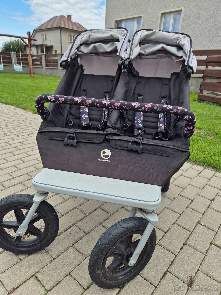 Kočár pro dvojčata Easy walker