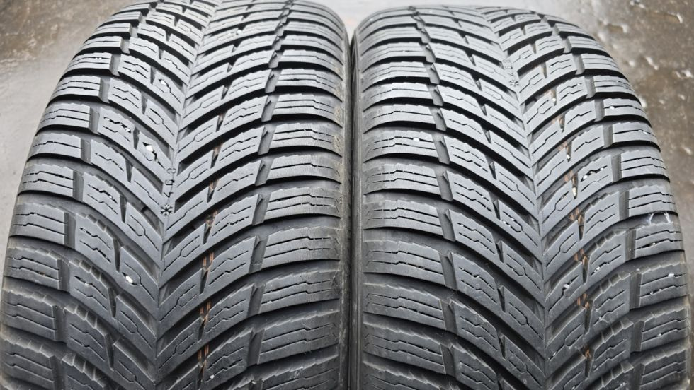 Zimní pneu 225/40/18 Nokian