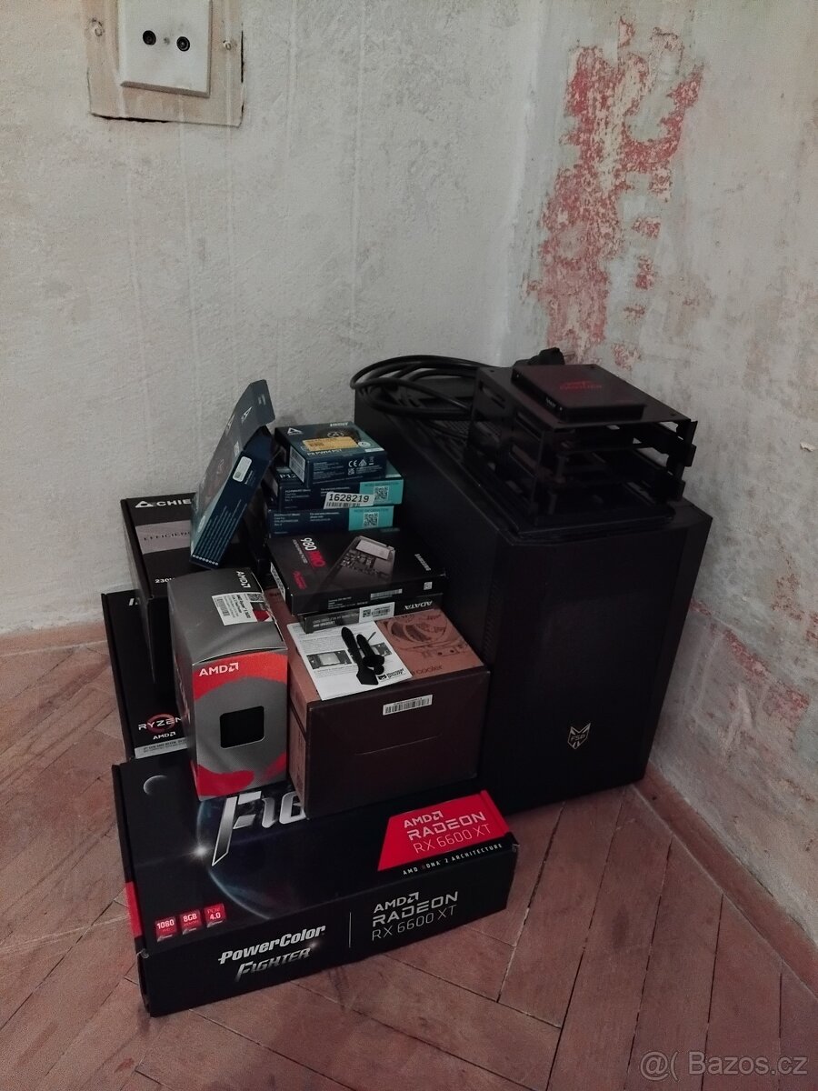 Herní PC Ryzen 5 3600 Radeon RX 6600 XT 32 GB RAM 3600 CL16