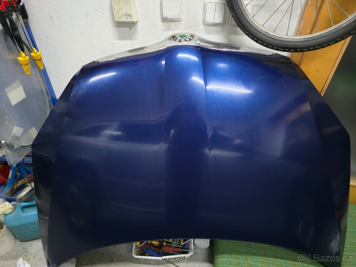 Škoda Fabia 2 Roomster před facelift kapota 9462