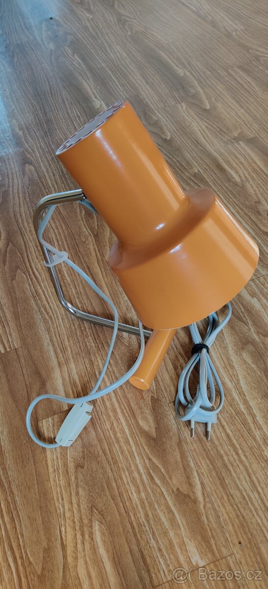 Retro oranzova lampicka NAPAKO