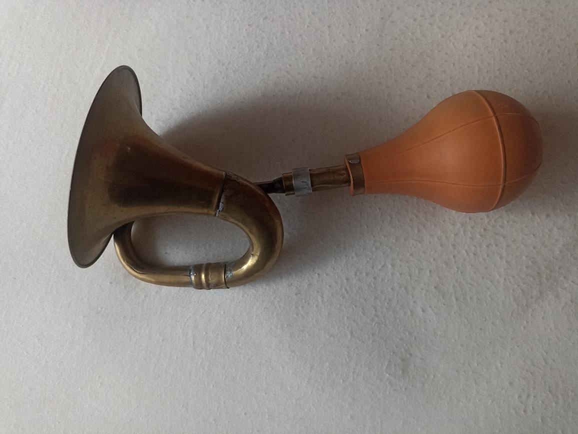 Stará Retro -Houkačka -