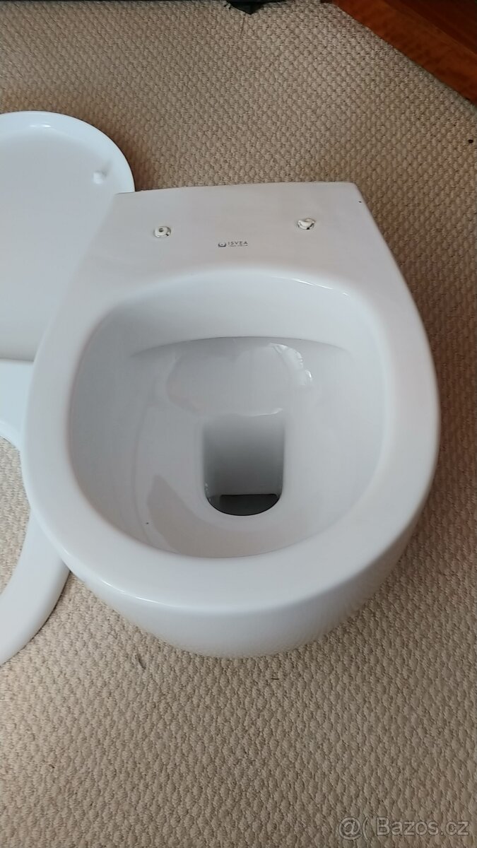 Závěsné WC zn. ISVEA (mísa + sedátko)