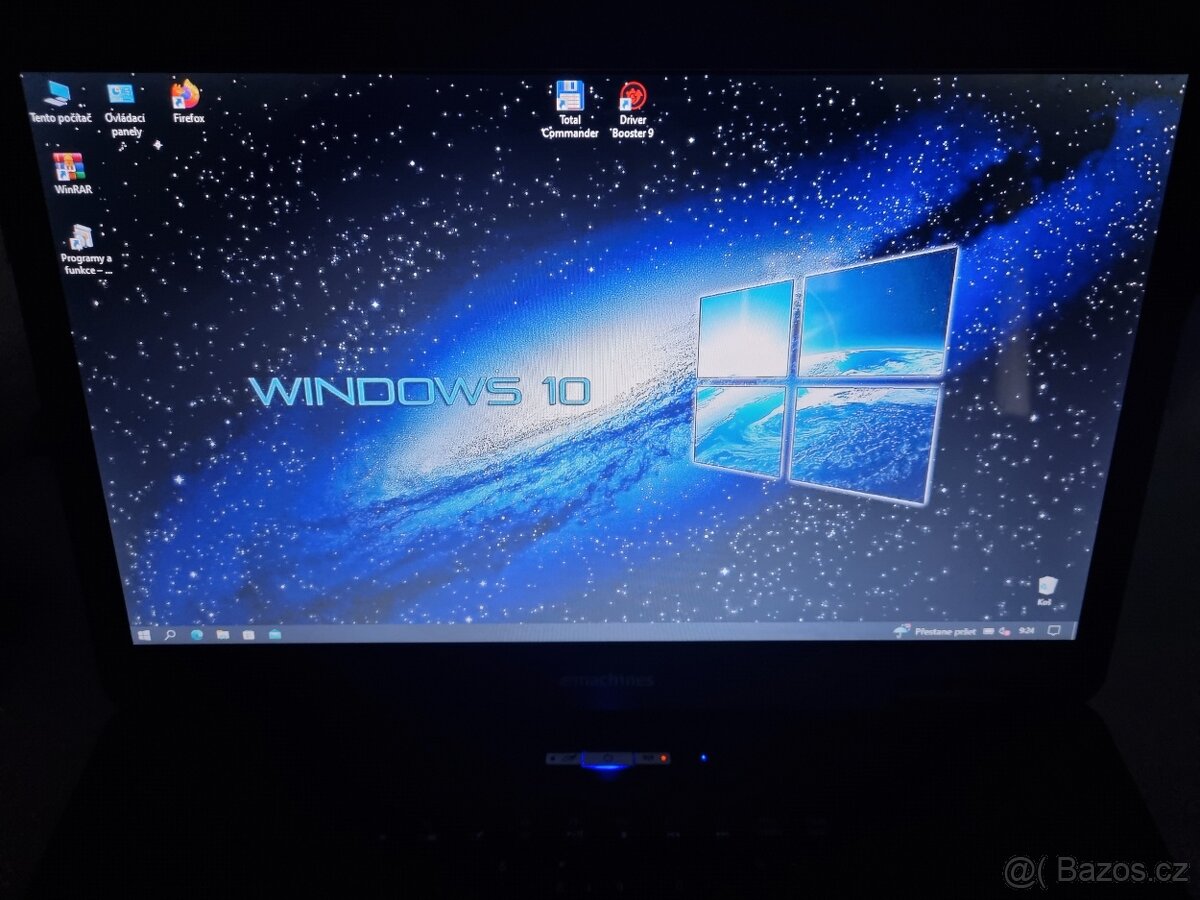 ACER emachines E527 dobrý stav jako novy