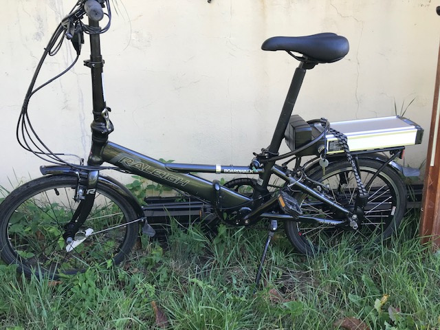 skládací kolo Raleigh, Anglie předělané na elektrokolo