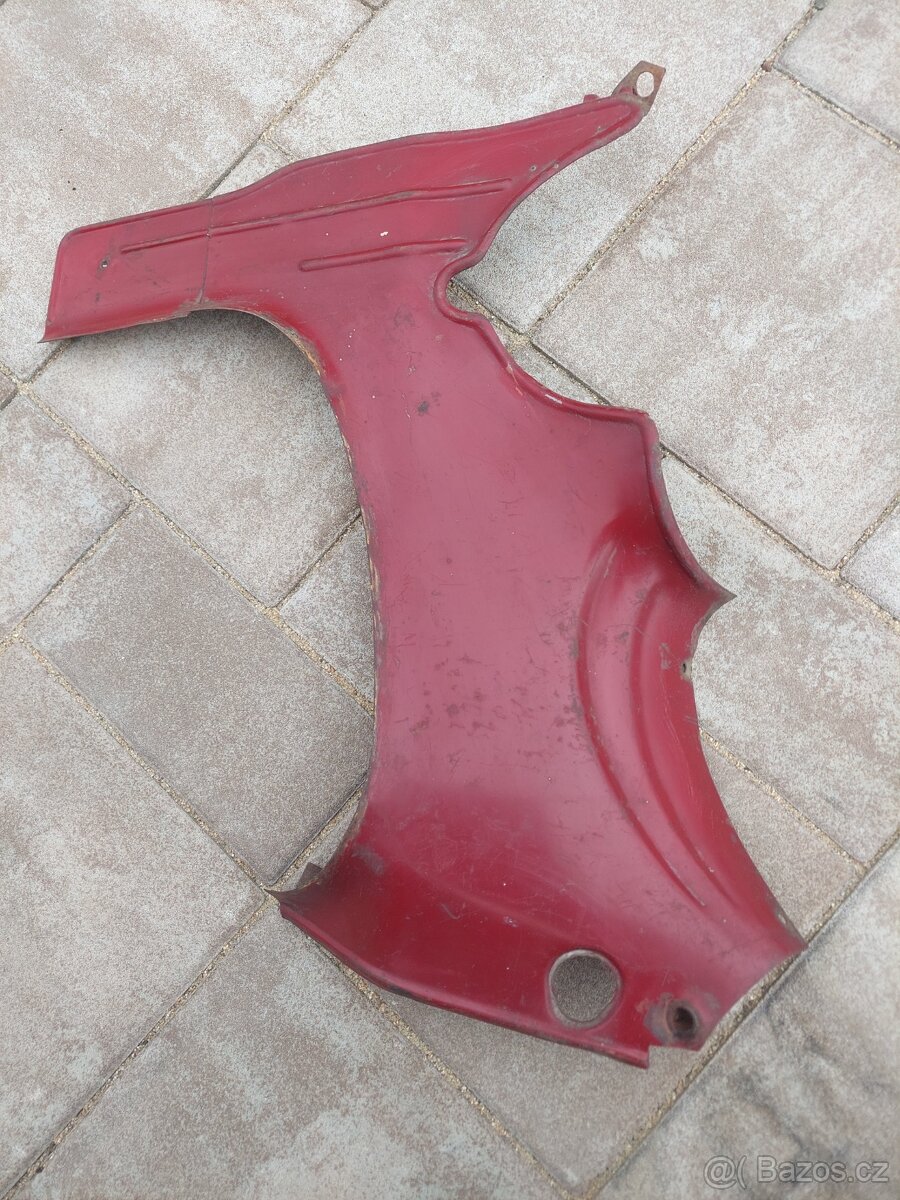 Jawa CZ 175 kyvacka - podsedlovy plech