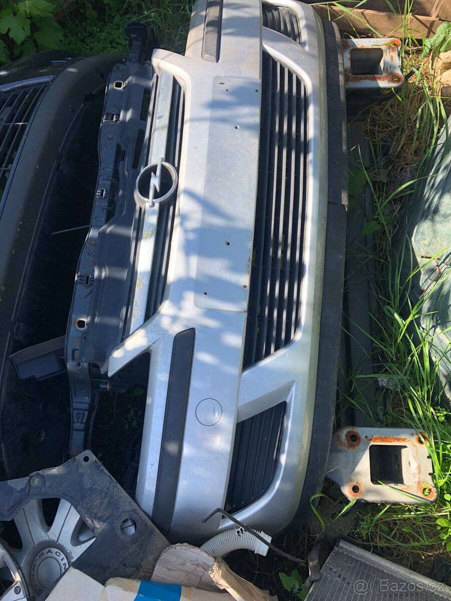opel Corsa predni naraznik